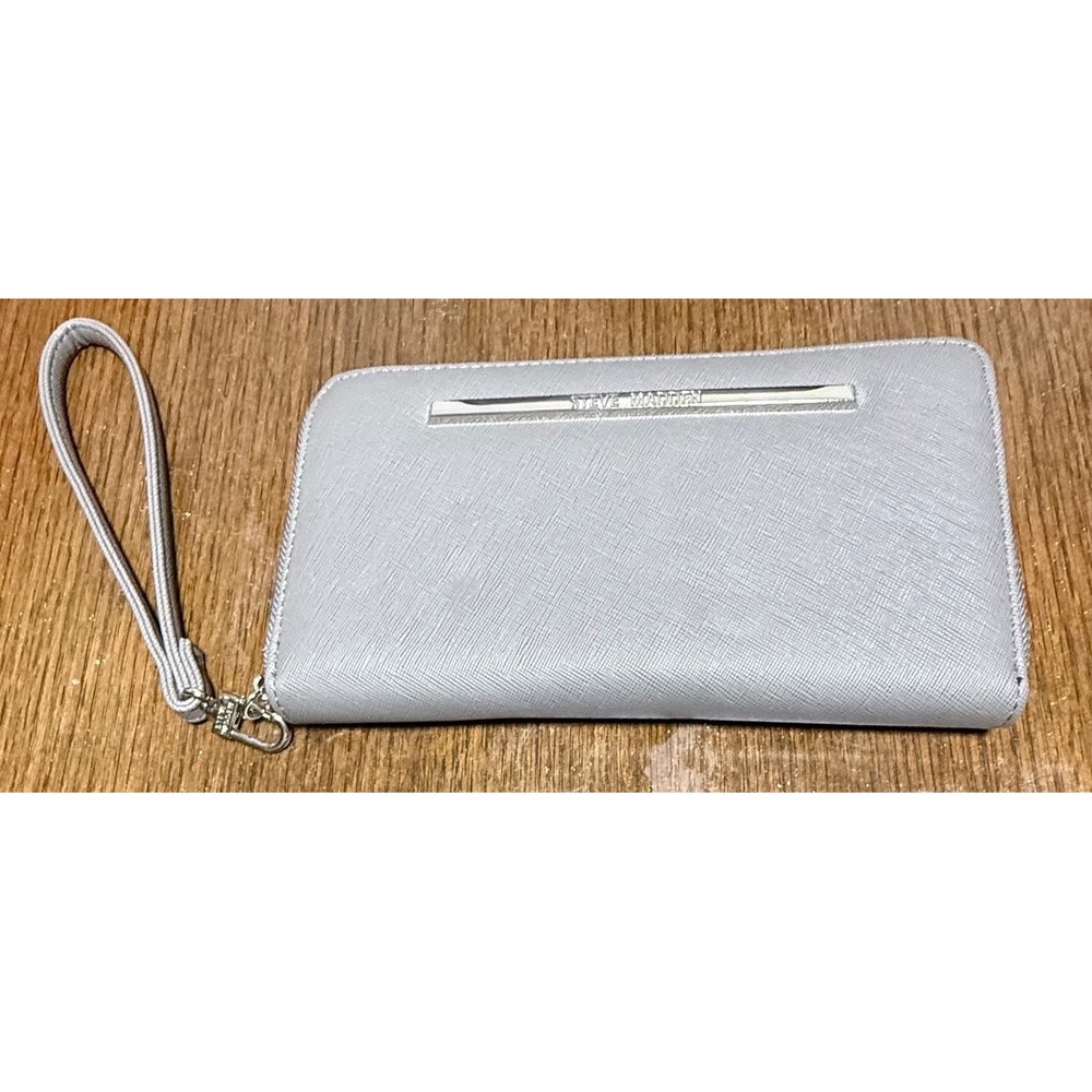 Steve Madden Womens Gray Saffiano Zip Around Wristlet Wallet Silver Logo Bar